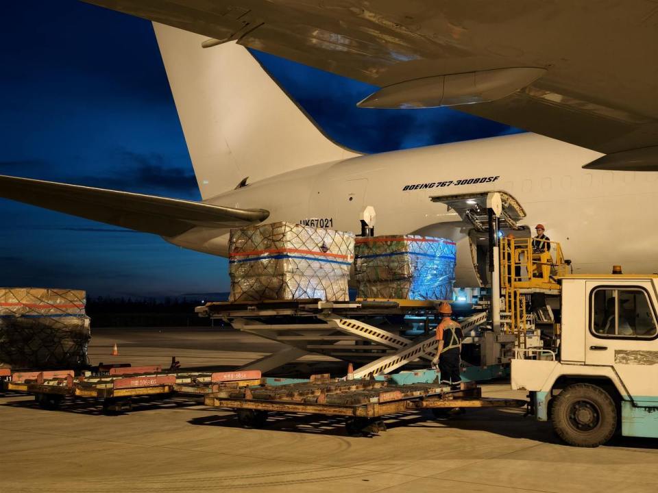 杭州空港口岸上半年進出口貨運量突破11萬噸，跨境電商成主要驅動力